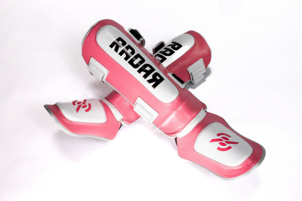 RADAR Scheenbeschermers – Roze/Wit